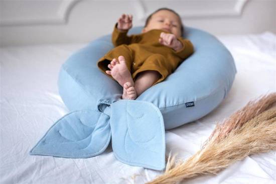 Poduszka ciążowa uniwersalna NEST by Poofi kolor: dusty blue